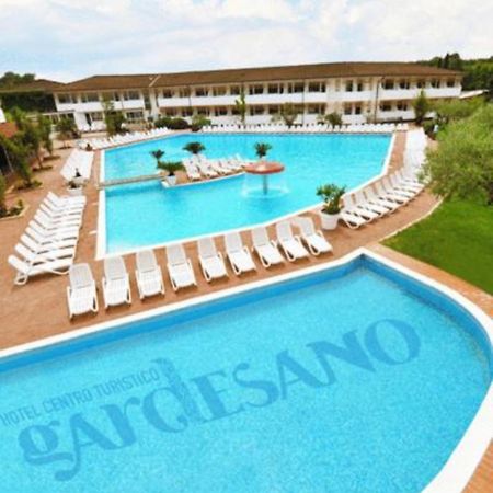 Hotel Centro Turistico Gardesano بوسولينغو المظهر الخارجي الصورة