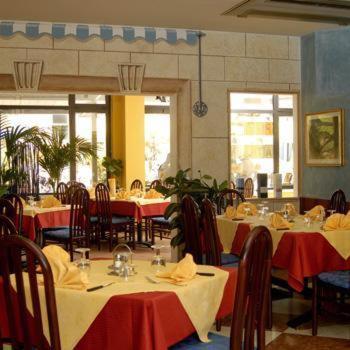 Hotel Centro Turistico Gardesano بوسولينغو المظهر الخارجي الصورة