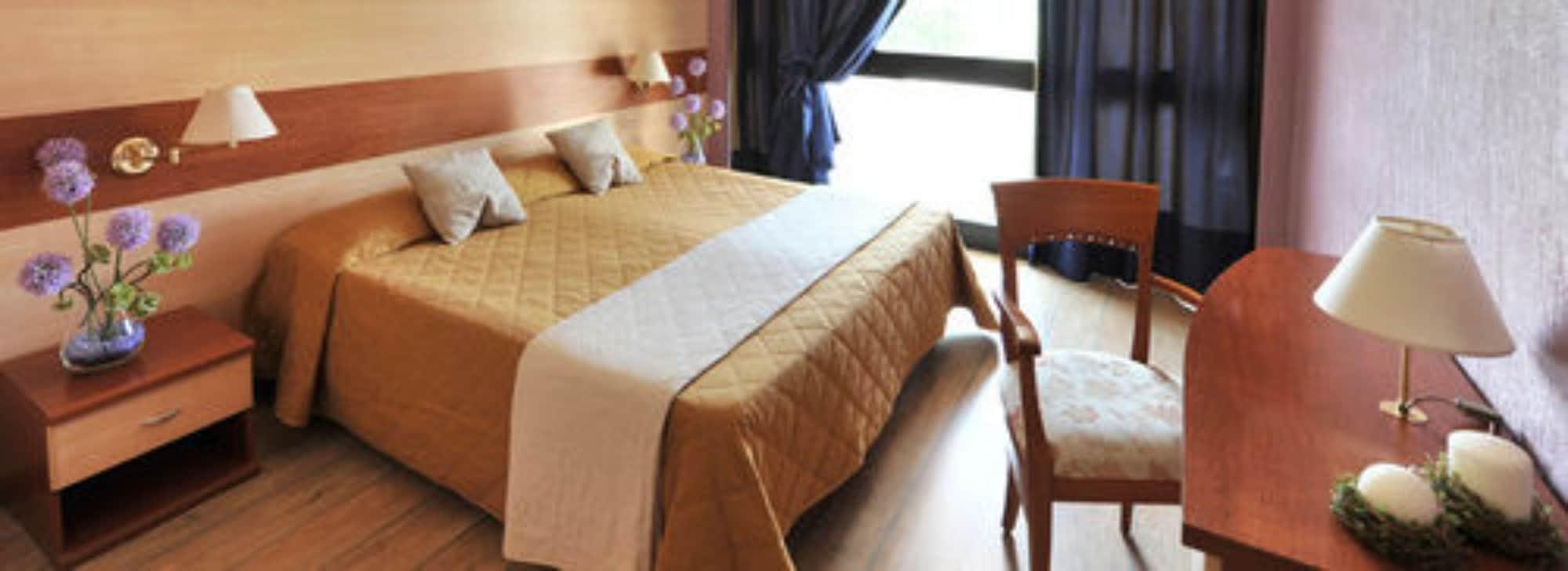 Hotel Centro Turistico Gardesano بوسولينغو المظهر الخارجي الصورة