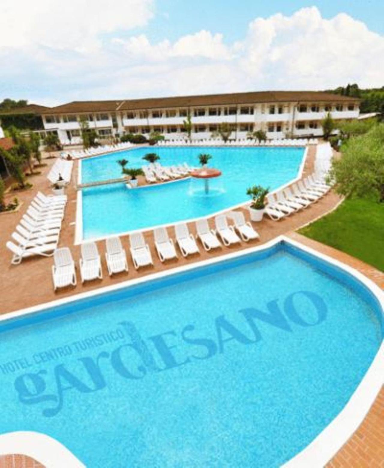 Hotel Centro Turistico Gardesano بوسولينغو المظهر الخارجي الصورة