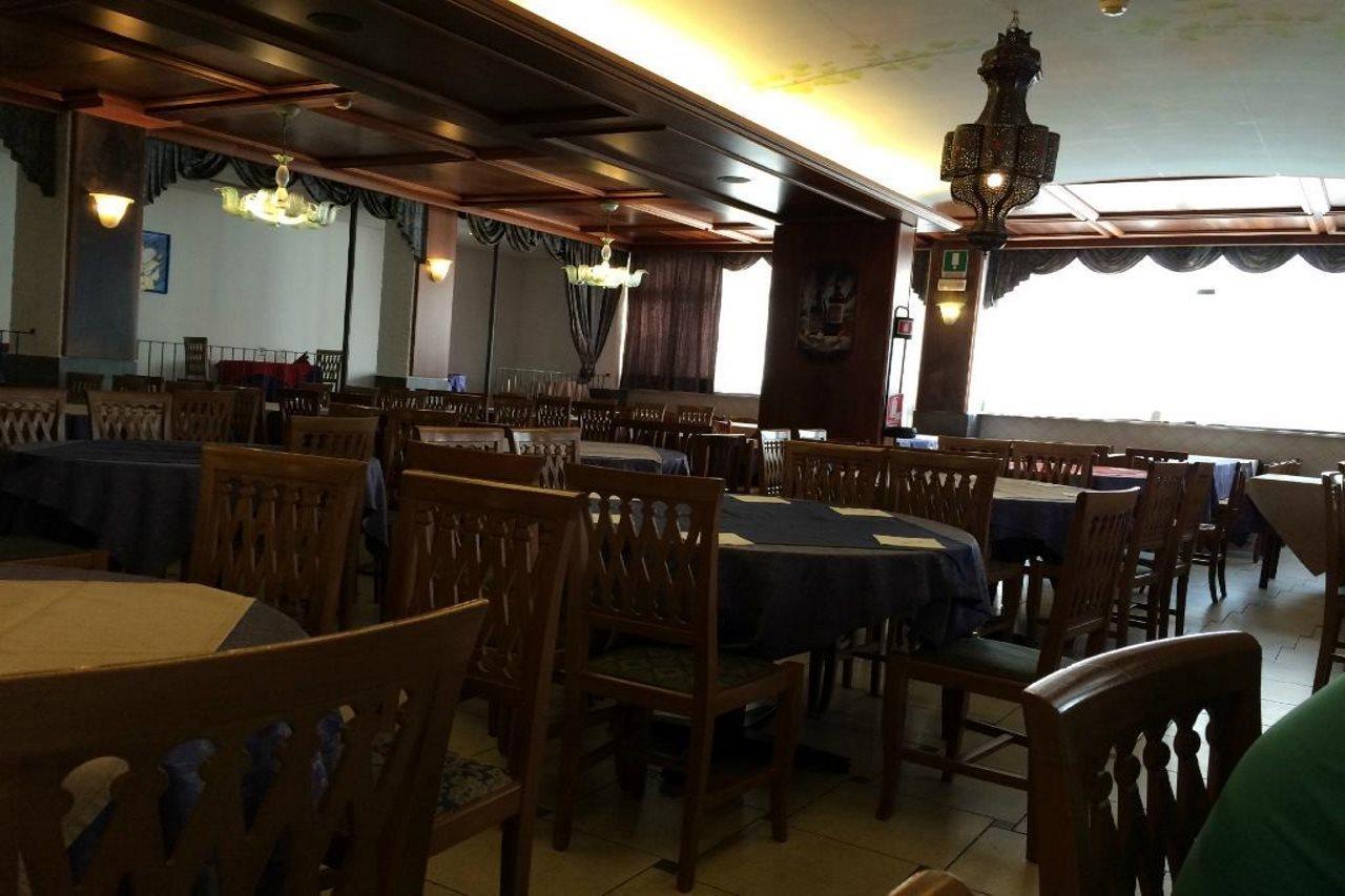 Hotel Centro Turistico Gardesano بوسولينغو المظهر الخارجي الصورة