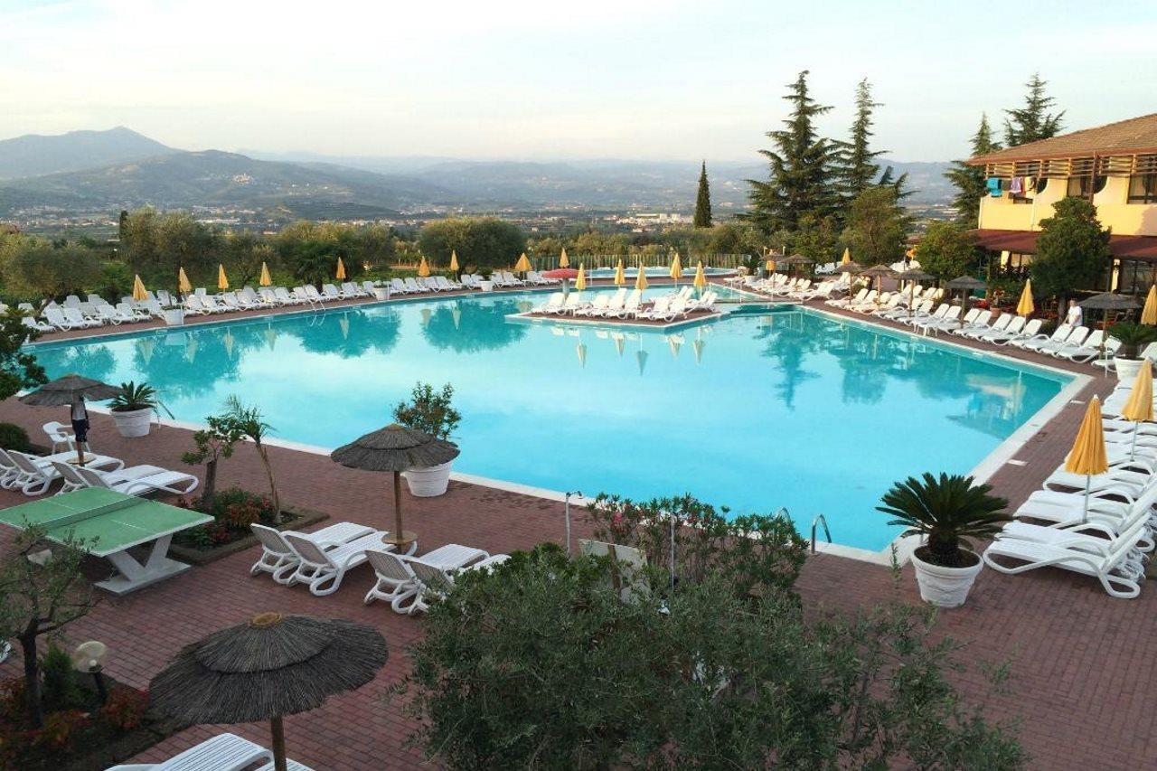 Hotel Centro Turistico Gardesano بوسولينغو المظهر الخارجي الصورة