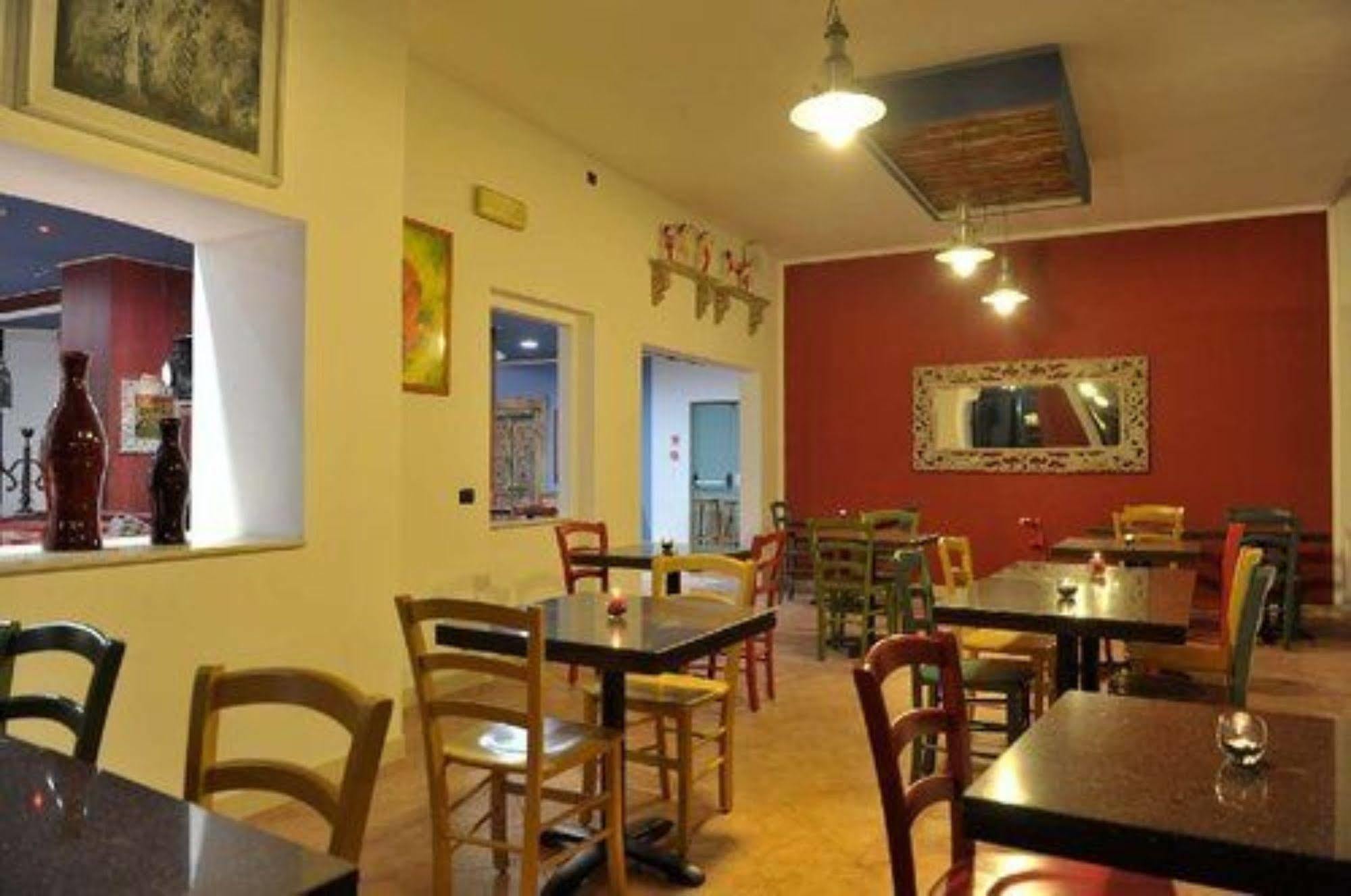 Hotel Centro Turistico Gardesano بوسولينغو المظهر الخارجي الصورة
