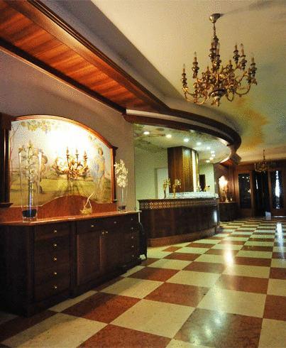 Hotel Centro Turistico Gardesano بوسولينغو المظهر الخارجي الصورة